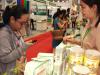 Doanh nghiệp xuất khẩu thực phẩm làm gì để có ‘chân trụ’ trên thị trường nội địa?