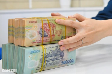 Ngân hàng đua tăng lãi suất tiền gửi, có bên trả tới 7,5%/năm