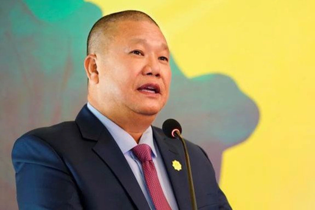 Lợi nhuận của Hoa Sen giảm gần một nửa, CEO chỉ nhận 20% thu nhập