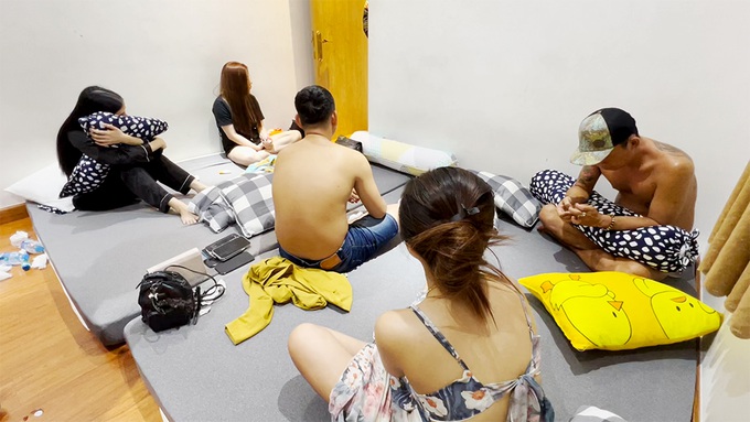 Kiểm tra chung cư, phát hiện nhiều thanh niên dương tính với ma túy