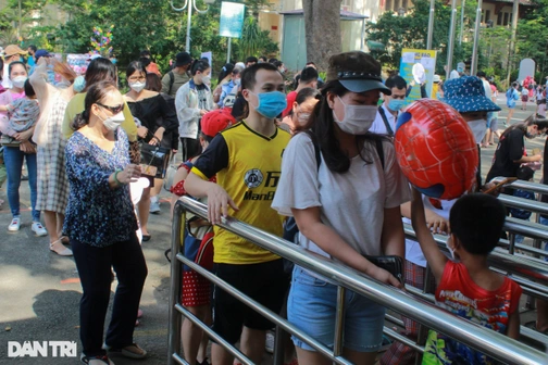 Thảo Cầm Viên mỗi ngày bán hơn 5.600 vé, lãi 1,8 tỷ đồng