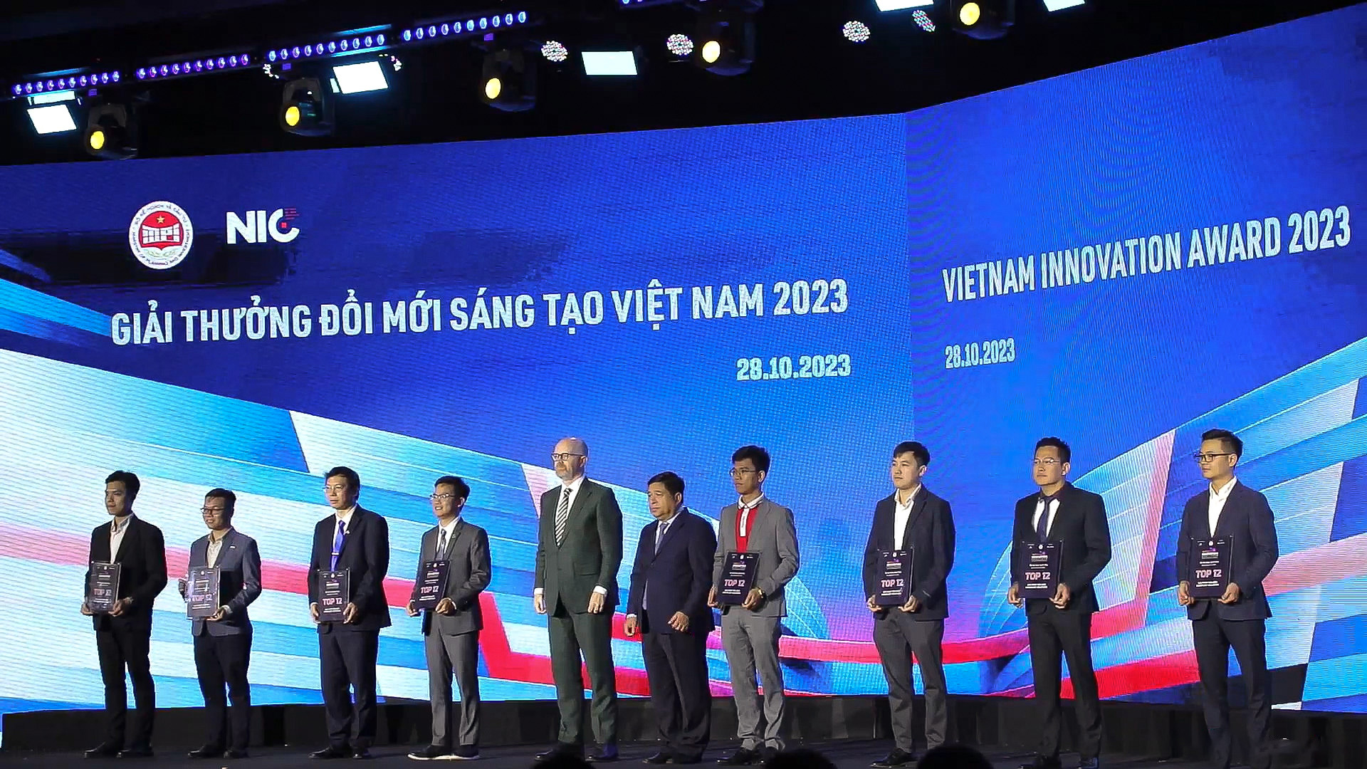 Ấn tượng với 12 giải pháp đổi mới sáng tạo xuất sắc nhất  được vinh danh tại chương trình Đổi mới sáng tạo Việt Nam 2023