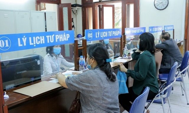 Từ ngày 15/2 nhiều chủ xe ô tô thở phào nhẹ nhõm vì đăng kiểm